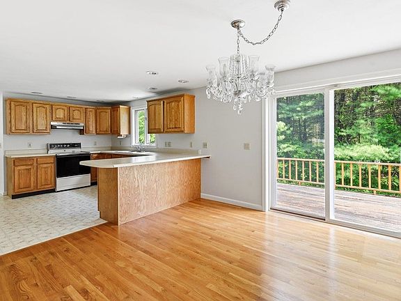 3rd image of 11 Lovell Road