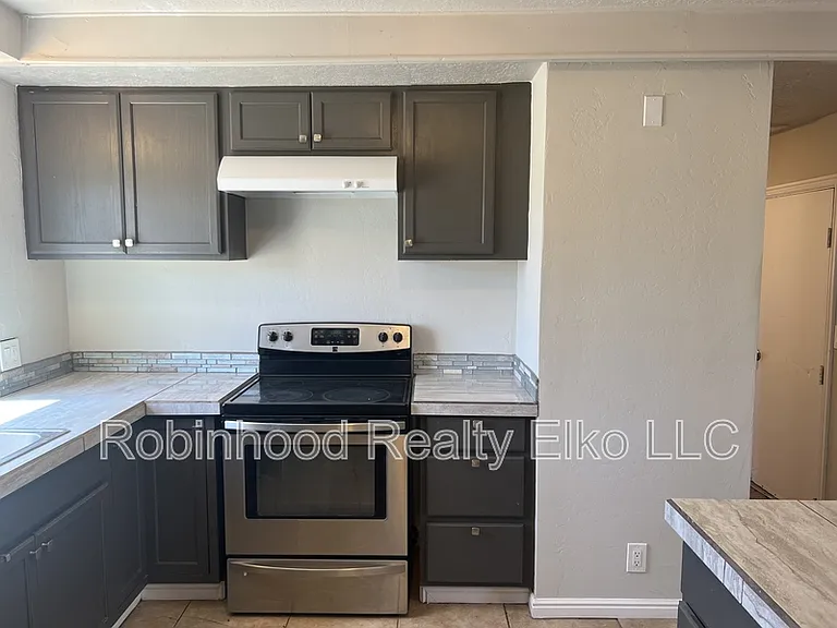 318 Marble Dr — Photo 12