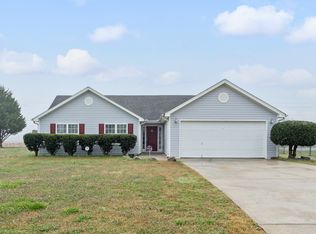 913 Justin Dr, Winder, GA 30680