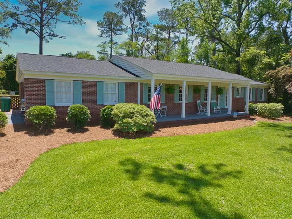 2415 Briarwood Dr, Valdosta, GA 31602