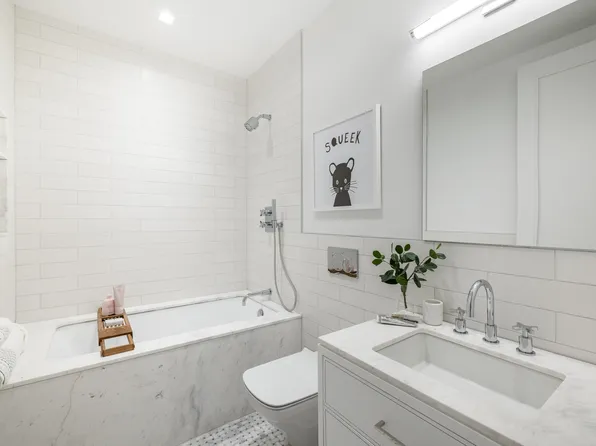 327 East 84th Street image 16 of 17