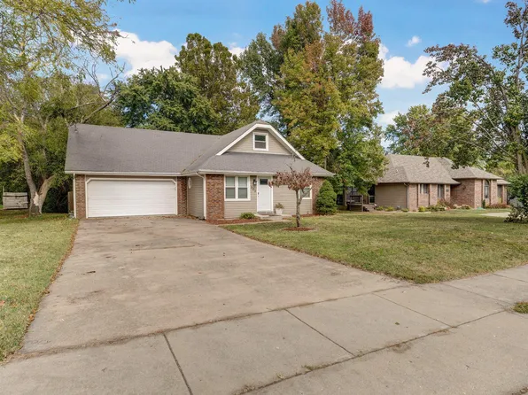 303 E Miller Road, Republic, MO 65738