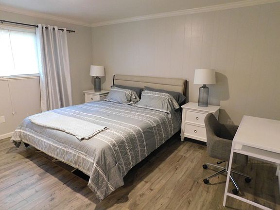 4th image of 22750 Golf Club Dr