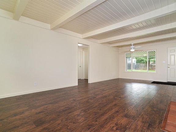 4th image of 5836 Fairbairn Dr