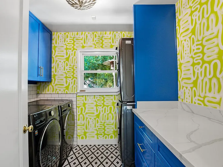 2939 N Manor Dr W — Photo 24