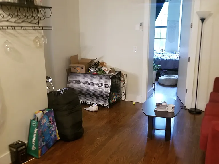255 Hart St #1B — Photo 6