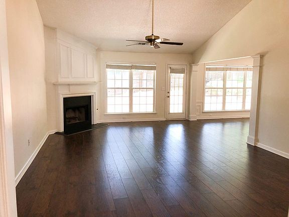 3rd image of 7370 Brassfield Dr