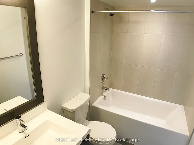9 Mabelle Ave #2821 — Photo 11