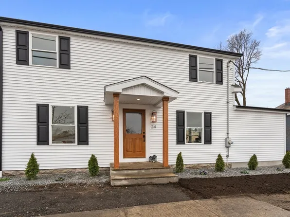 24 Lowell St, Wilmington, MA 01887