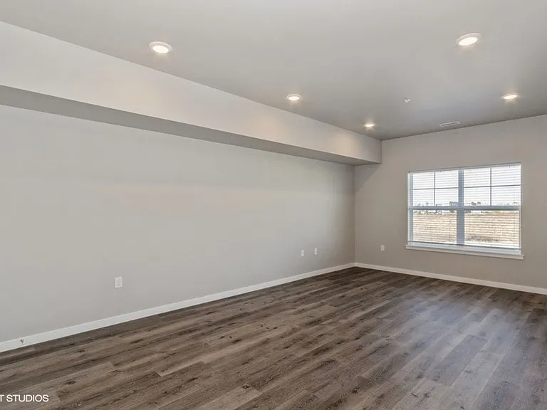153 Clark Dr SW — Photo 8