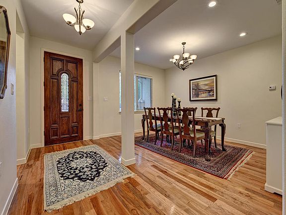 3rd image of 5004 Gregory Pl