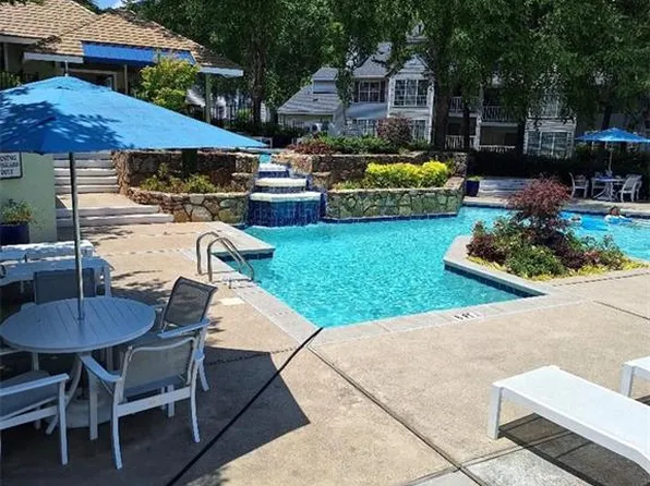 1212 Glenleaf Dr, Peachtree Corners, GA 30092