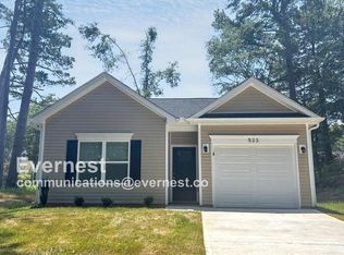 523 E Robinson St, Dallas, NC 28034