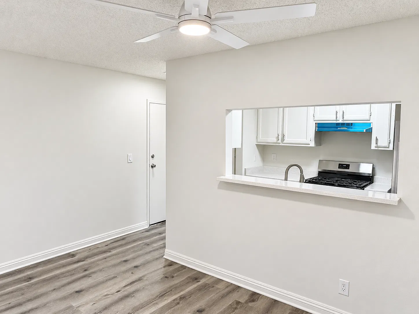 2 bed, 1000 sqft, $2,195 — Photo 4