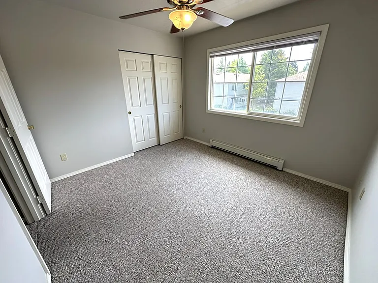 209 E 18th Ave #10 — Photo 22