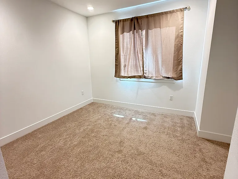 3022 Bosworth St — Photo 6