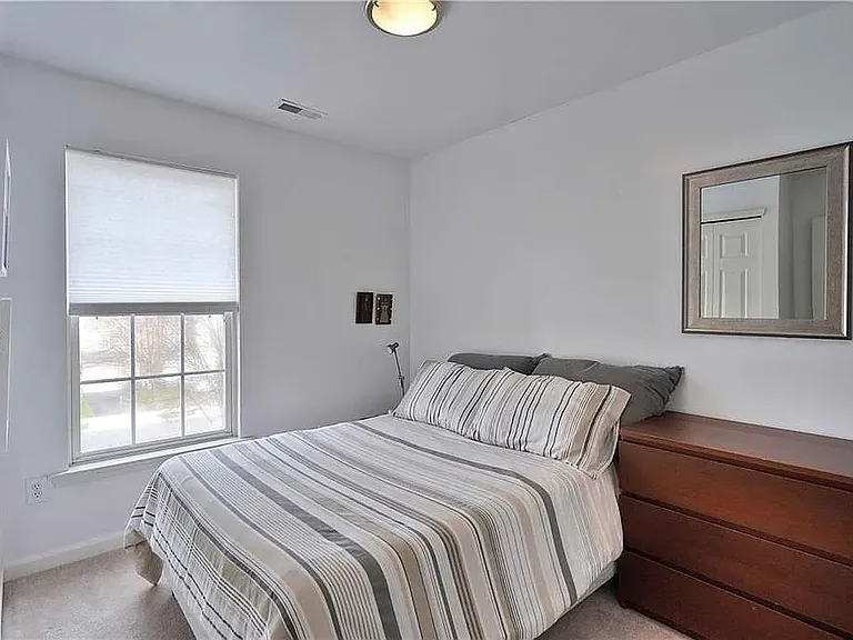 4122 Huckleberry Dr — Photo 9