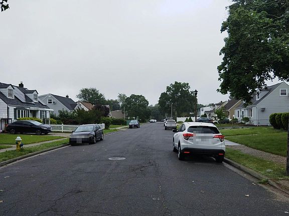 4th image of 763 Coleridge Rd