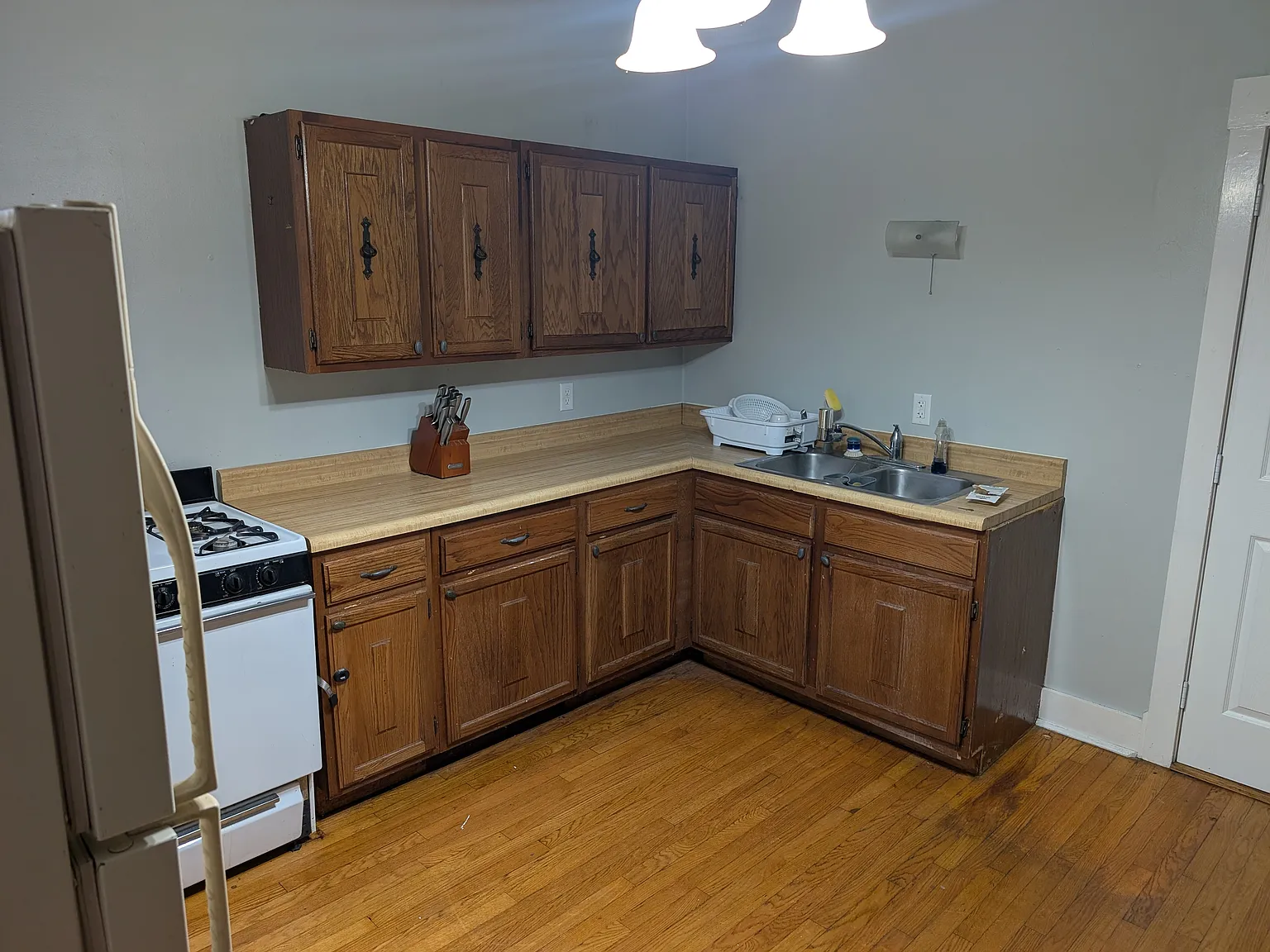 2 bed, 1100 sqft, $1,000 — Photo 4