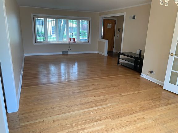 2nd image of 4120 Birchwood Ave