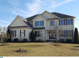 125 Golden Meadow Ln, Sicklerville, NJ 08081