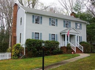 8124 Surreywood Dr, North Chesterfield, VA 23235