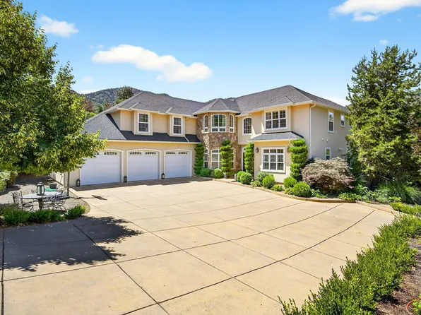 161 Sunnyview Dr, Ashland, OR 97520