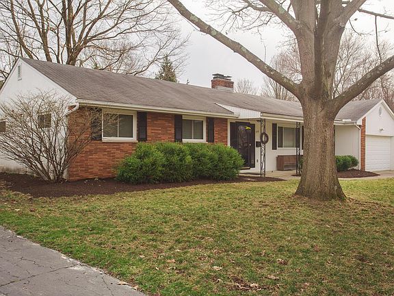 2nd image of 219 Sanbridge Cir