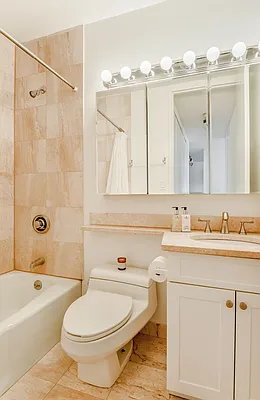 Rented by Compass | media 13