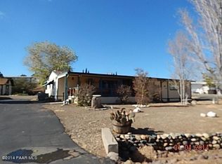 17381 E Meadow Ln, Mayer, AZ 86333