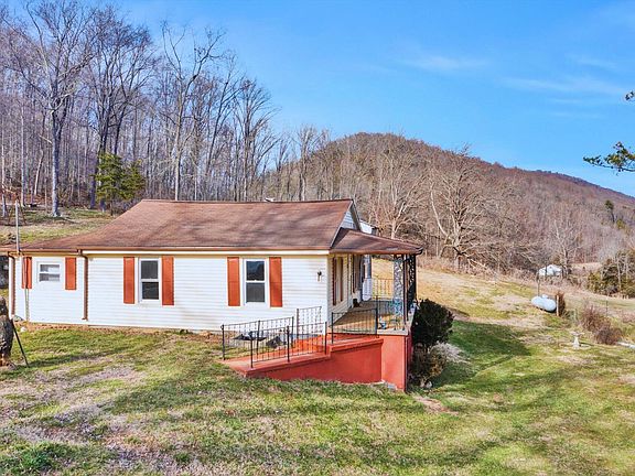 4th image of 2265 Pico Rd