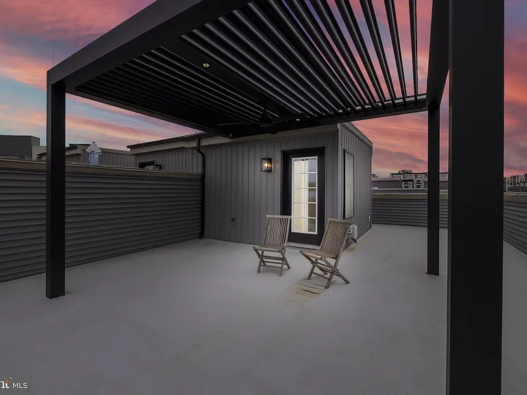 304 Squire Dr — Photo 31