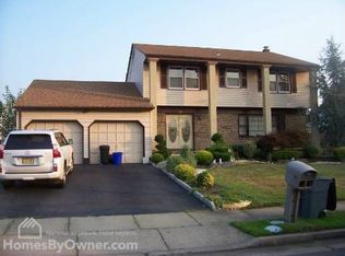 297 McKinley Ave, Edison, NJ
