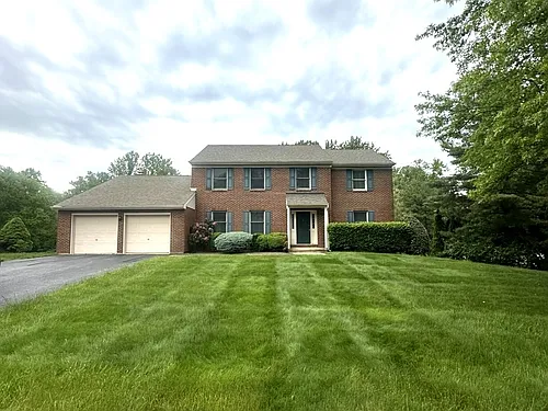 20 Beech Hill Dr Photo 1