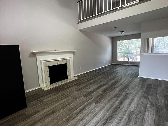 2nd image of 3717 Flintwood Trl