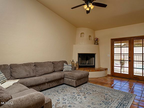 4th image of 180 W Saddletree Pl
