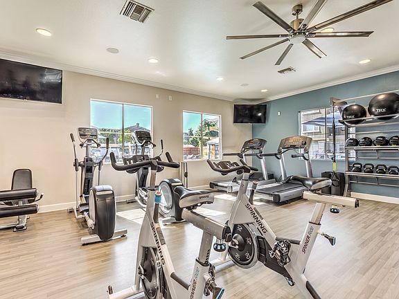 2nd image of 24807 Magic Mountain Pkwy #1632