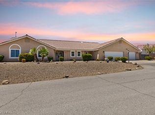 5565 Egan Crest Dr, Las Vegas, NV 89149