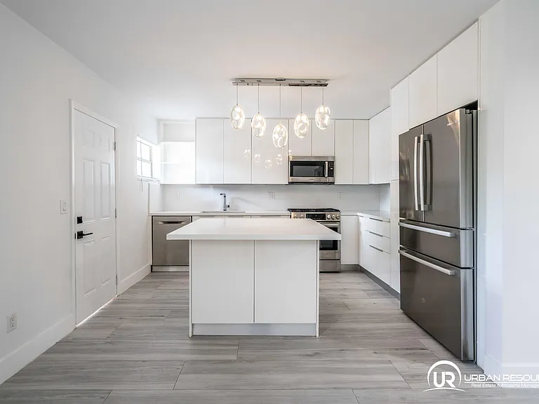 3265 Virginia St #24 — Photo 13