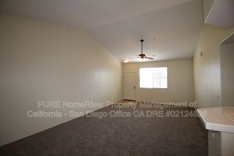 3 bed, 2.0 bath, 1315 sqft, $3,150 — Photo 2