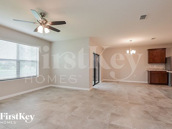 3rd image of 3747 Loggerhead Ln