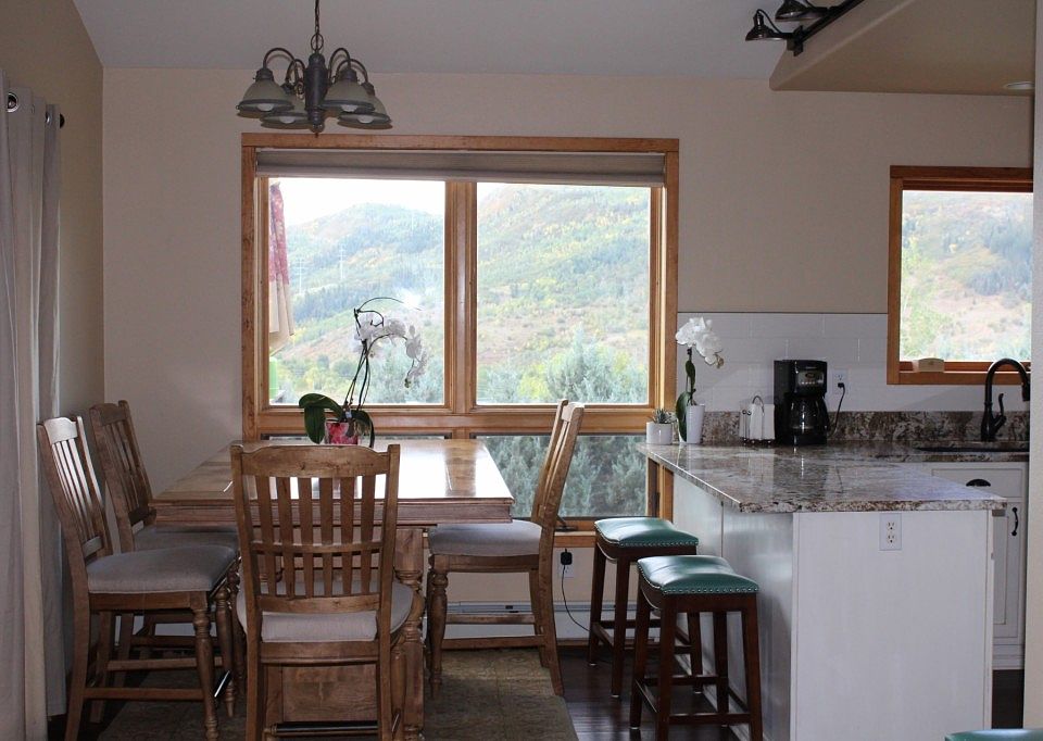 1st image of 574 Tamarack Dr