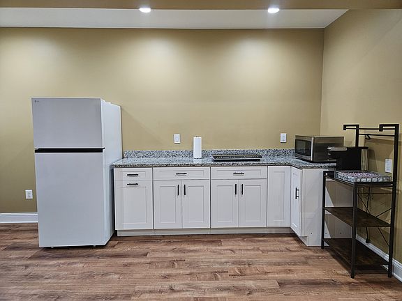 2nd image of 10801 Valley Falls Ct #Basement