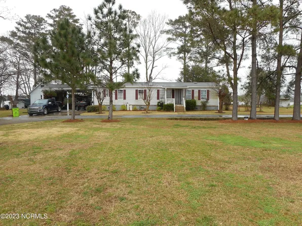 2445 Temples Point Road, Havelock, NC 28532