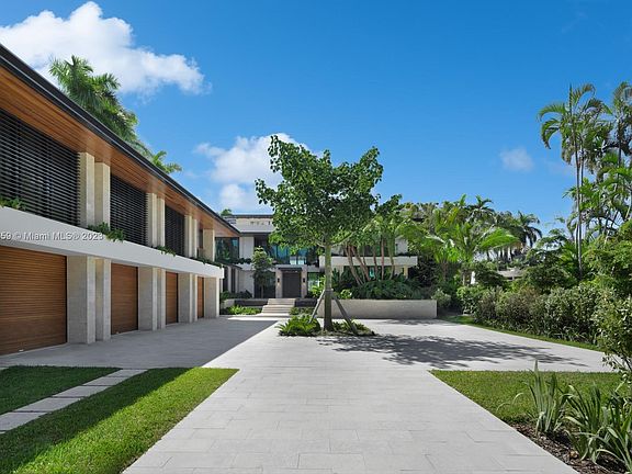 5th image of 40 Palm Ave