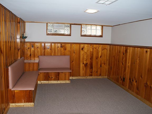 5th image of 21371 Morris Ave