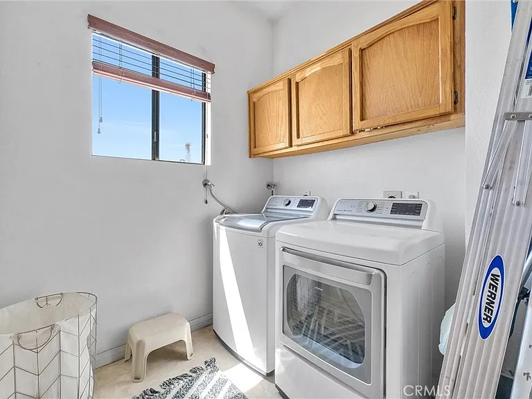 2215 Molino Ave #2215B — Photo 33