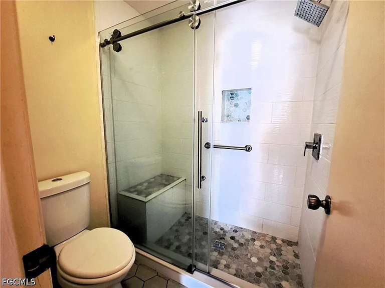 10525 Putnam Ct — Photo 15