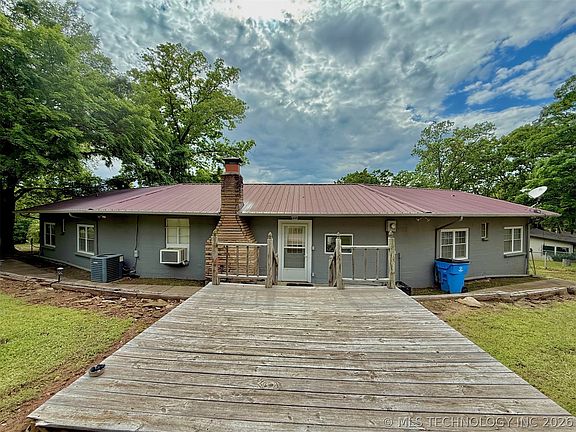 3rd image of 19442 W 929th Rd