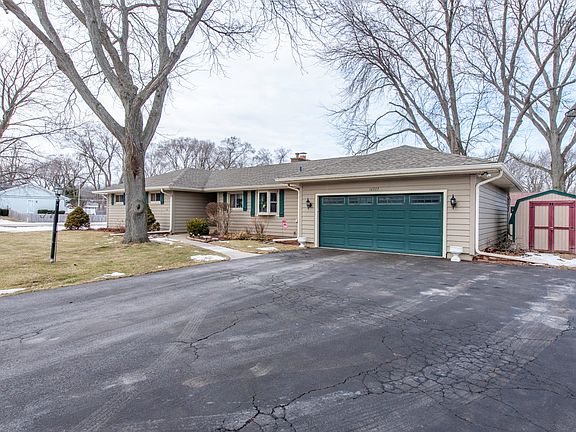 3rd image of 10222 W Bairstow Ave